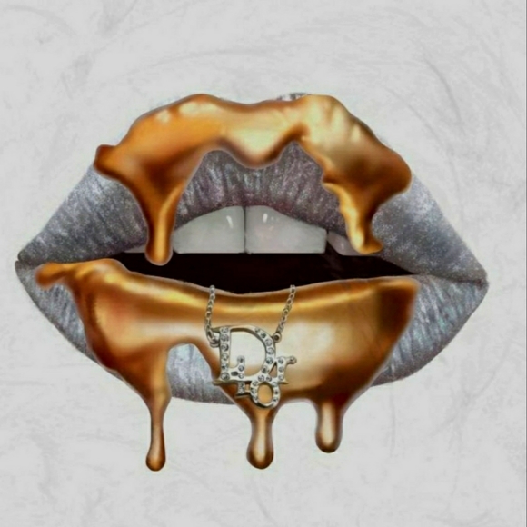 PINK Victoria's Secret Rose Gold Logo Metallic Cropped Sweatshirt Size: XS NWT - Picture 8 of 10